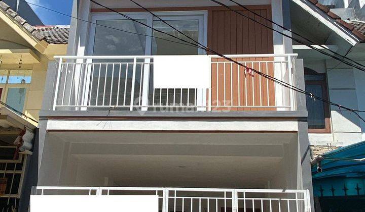 Rumah Baru Direnovasi Total, 3 Lantai, Cocok Utk Keluarga Di Taman Palem Lestari 2