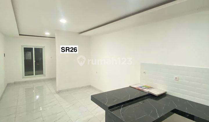 Disewakan Rumah Baru 3½ Lantai, 4 Kamar Tidur, & Kondisi Bangunan Baru Di Taman Palem Lestari 1