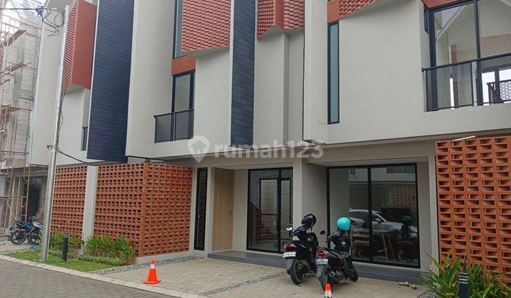 Rumah baru dipondok ranji dekat bxchange bintaro dan tol stasiun 1