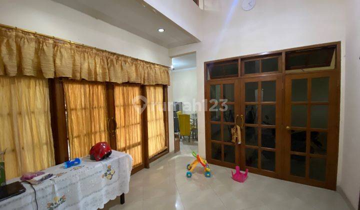 Disewakan Rumah Elegant 6 Kamar 2 Lantai, Gegerkalong Hilir 2