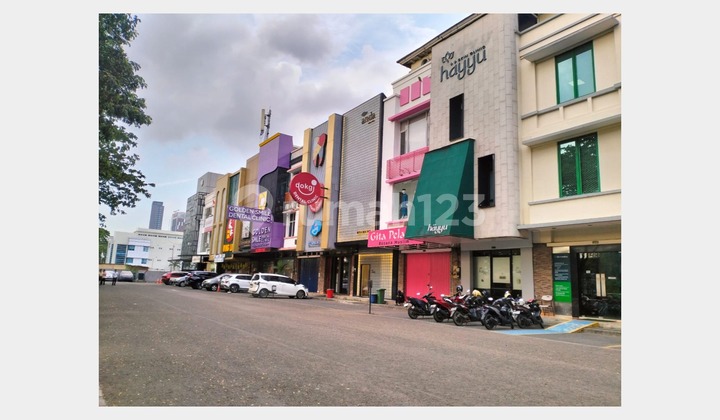 For Sale: 3-Story Shophouse 5x19 Facing Main Boulevard Road BSD