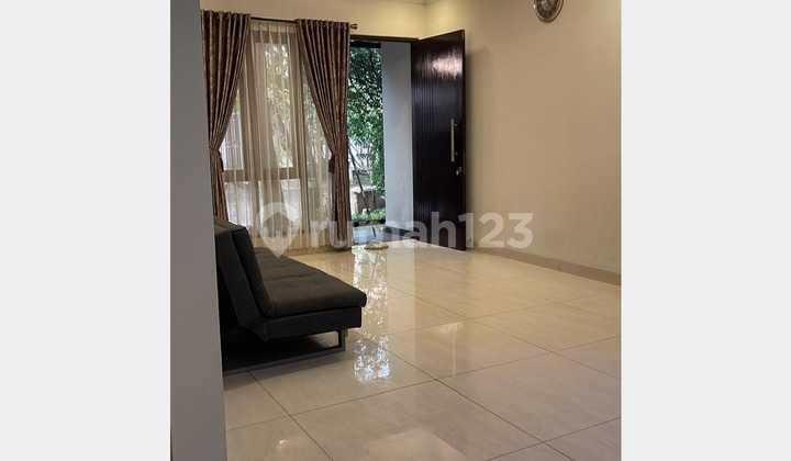 Dijual Rumah 8X16 Semi Furnished Siap Huni Cluster Foresta BSD Dijual Rumah 8X16 Semi Furnished Siap Huni Cluster Foresta BSD