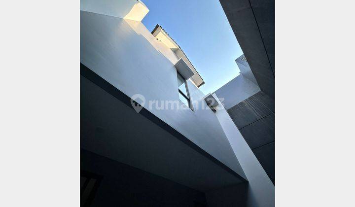 Dijual Rumah Cantik & Terawat,Di Cluster Hyra Melia,Graha Raya 2