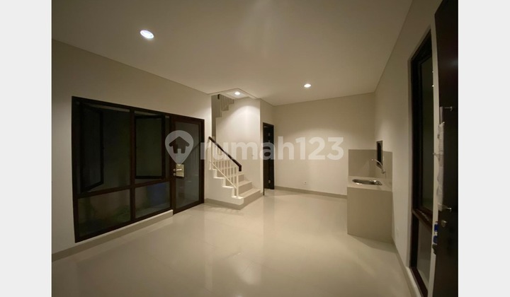 Dijual Rumah 2 Lt 6X10 Siap Huni Cluster Mozia Amarine Bsd Dijual Rumah 2 Lt 6X10 Siap Huni Cluster Mozia Amarine Bsd