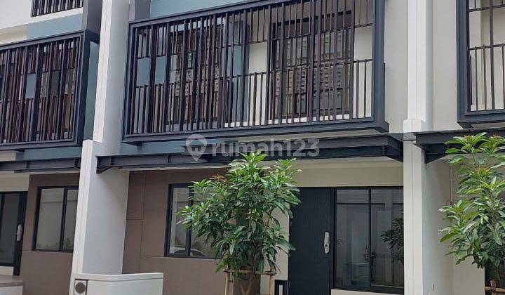 Rumah 3 Lantai Attic 7 X 12 Leonora Gading Serpong Unfurnished 1