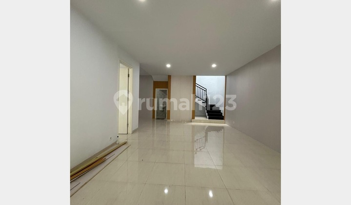 Dijual Rumah 8X14 Siap Huni di Cluster Hylands Greenwich Bsd