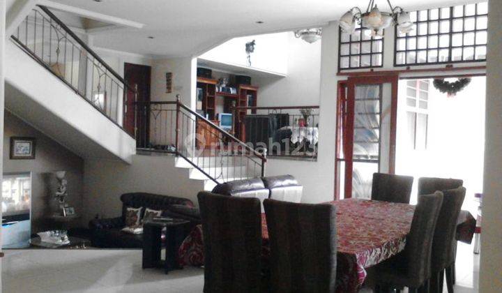 Dijual Rumah 2 Lantai 756m² Kolam Renang Pondok Gede Bekasi 2