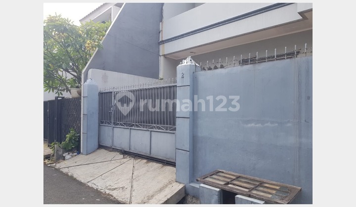 For Sale 2-Story House Neat & Well-Maintained Ready to Occupy in Tomang West Jakarta