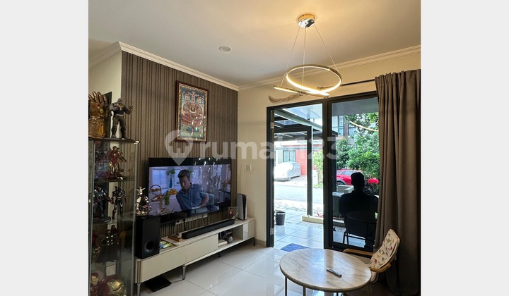 For Sale 8x15 Furnished Ready-to-Live House in Carson Cluster Serpong For Sale 8x15 Furnished Ready-to-Live House in Carson Cluster Serpong