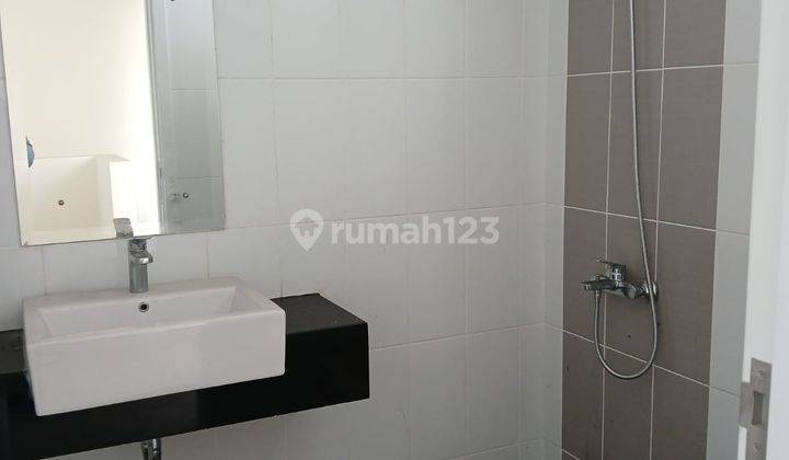 kamar mandi dijual rumah 2 lantai 6x12