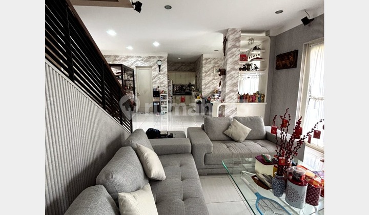 Dijual Rumah Lt 254 M2 Semi Furnished Siap Huni di Alam Sutera 2