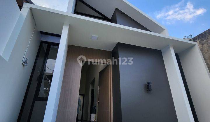 Rumah Baru Lokasi Strategis Dekat Velodrome Cimahi  2
