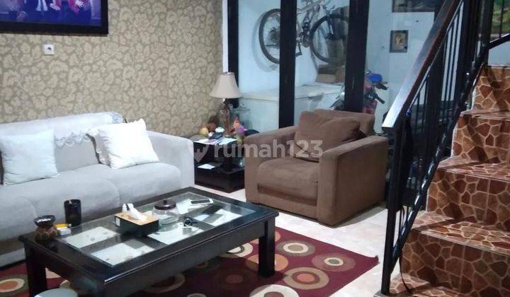 Dijual Rumah Strategis Di Dekat Tol Pasteur, Lokasi Cibogo  2