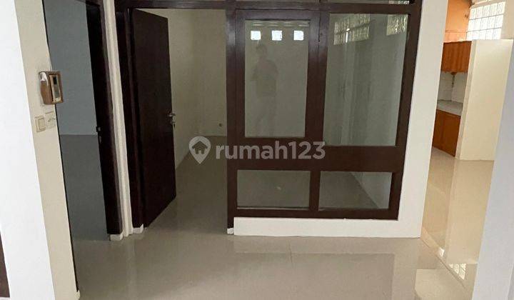 Disewa Rumah Siap Huni  Sayap Gatot Subroto Dekat Hotel Papandayan 1