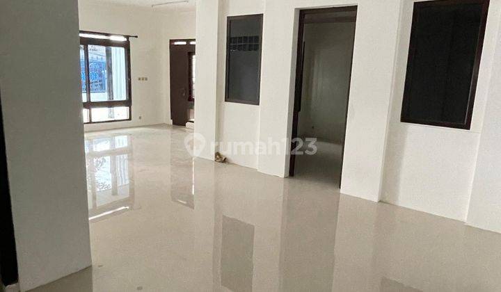 Disewa Rumah Siap Huni  Sayap Gatot Subroto Dekat Hotel Papandayan 2