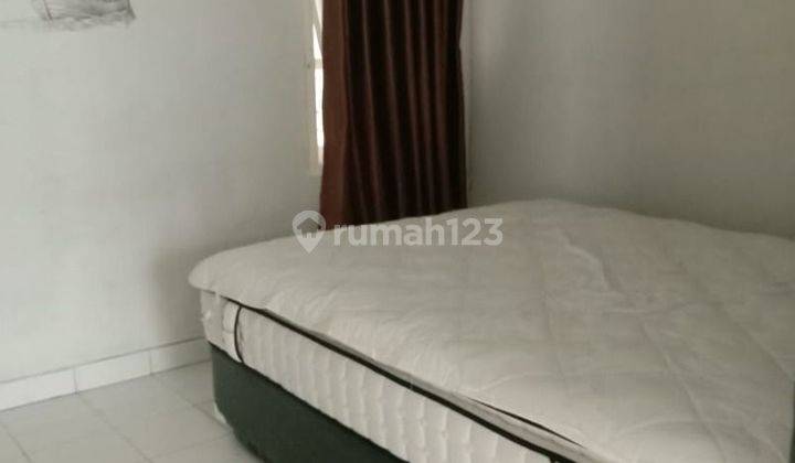 Disewakan Rumah 2 Lantai Semi Furnish Di Kota Wisata 2