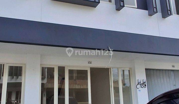 Ruko Gandeng Grand City 1