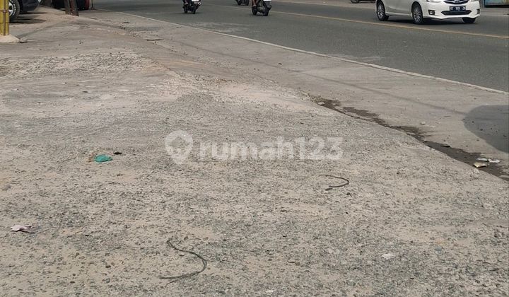 Shop House by the Main Road Soekarno Hatta 2