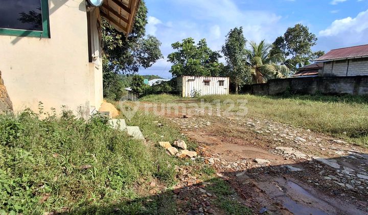 Land Kilo by the Side of the Main Road Kilo 18