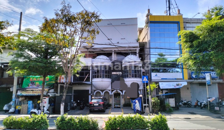 Rumah Pinggir Jalan Utama Tengah Kota Rumah Pinggir Jalan Utama Tengah Kota