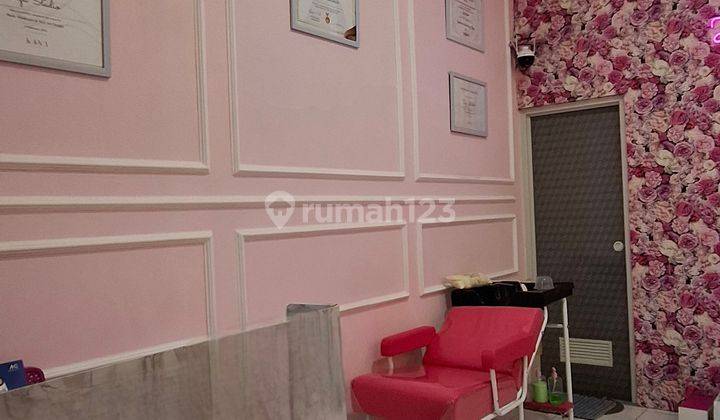 Rumah Bagus Rapi Dan Siap Huni Bonus Ruangan Cantik Untuk Salon Di Griya Kencana 1 Ciledug Dijual Cepat 2