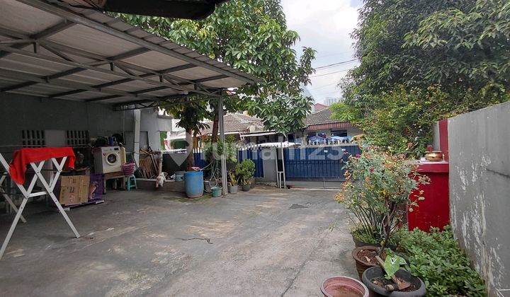 Rumah Tua Hoek 2 Lantai Di Griya Pinang Permai Ciledug Cipondoh Tangerang Cocok Untuk Usaha Kost Dekat Rest Area Karang Tengah Rumah Tua Hoek 2 Lantai Di Griya Pinang Permai Ciledug Cipondoh Tangerang Cocok Untuk Usaha Kost Dekat Rest Area Karang Tengah
