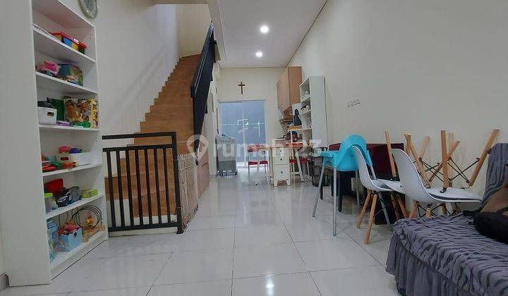 Rumah 2,5 Lantai Area Grogol  2