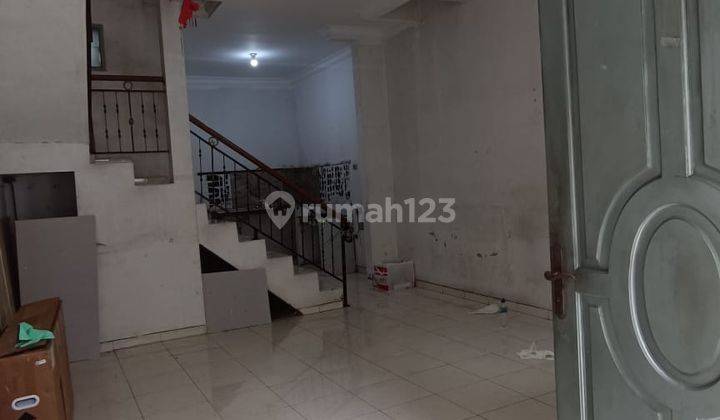 Rumah 3 Lantai Siap Huni Di Lokasi Strategis 2