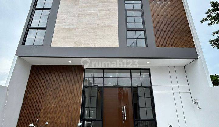 21.rumah 2 Lantai Baru Dibangun Daerah Sutorejo, Surabaya 1