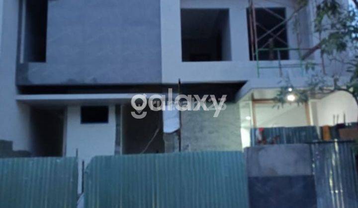 Rumah baru gress Citraland utama kualitas bagus  di surabaya barat 2