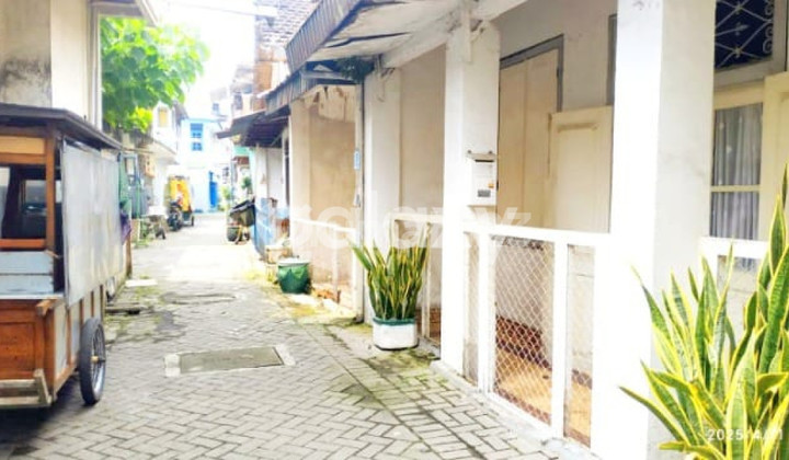 Jual Rumah Murah di Tengah Kota di Jl. Peneleh 2
