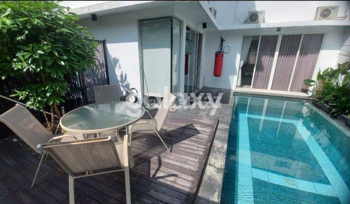 foto lainnya *rumah ada kolam renang pribadi