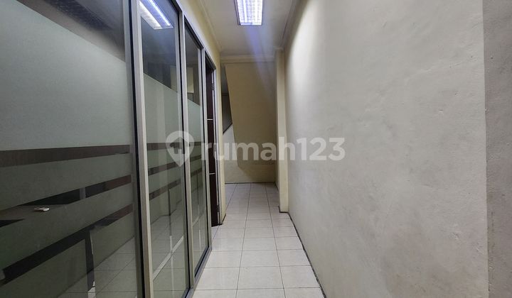 Strategic Shop-House on the Main Roadside Near Blok M, Kebayoran Baru, South Jakarta 2