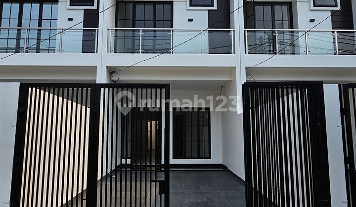 Rumah Baru 2 Lantai Siap Huni Meruya Jakarta Barat Rumah Baru 2 Lantai Siap Huni Meruya Jakarta Barat