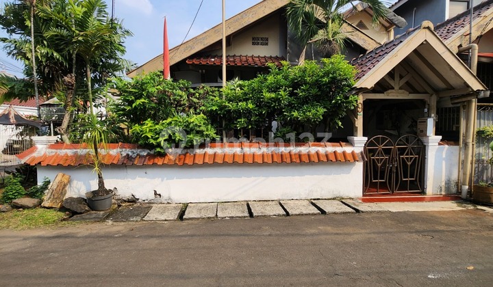 For sale old house, land counted within complex in Cipete area, one-gate location. For sale old house, land counted within complex in Cipete area, one-gate location.