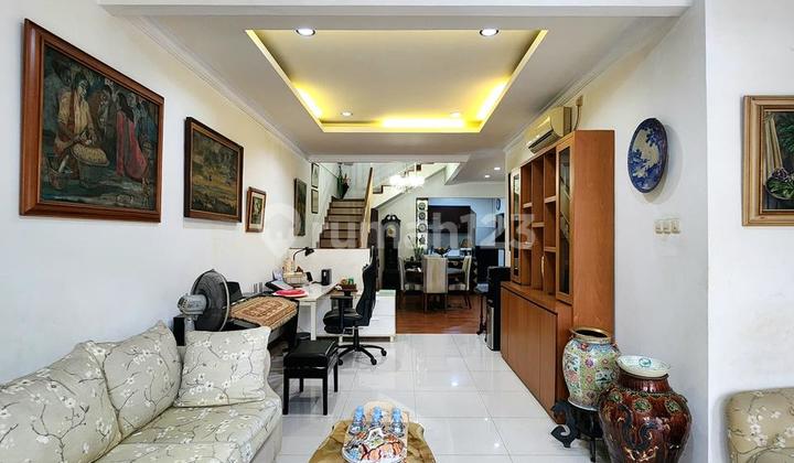 For Sale Rumah Siap Huni Hanya 5 Menit Jalan Kaki ke Pondok Indah Mall