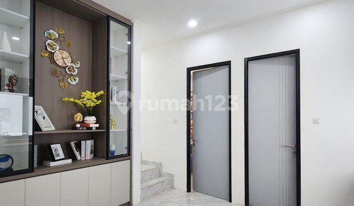 Rumah Baru Mewah 3 Lantai Design Modern Area Cireundeu Tangerang Selatan Rumah Baru Mewah 3 Lantai Design Modern Area Cireundeu Tangerang Selatan