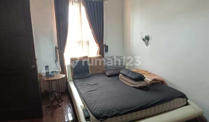 For Sale Cirendeu Cluster, Well-Maintained House Ready to Occupy Near MRT 2