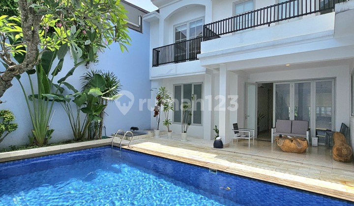 Rumah Secondary Mewah dengan Classic Modern Dalam Komplek Premium Sektor 7 Bintaro Jaya