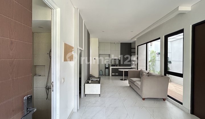 Disewakan Rumah Baru 3lt. Fully Furnished Di Kota Wisata Cibubur, 4kt, Cluster Baru Missisipi, 3lantai, Ac, Kitchenset, Fully Furnished, Siap Huni, Lokasi Strategis, Dekat Tol, Dekat Pusat Perbelanjaan, Dekat Sekolah, Siap Huni , Bebas Banjir, Rumah Bagus 2