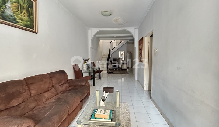 For Sale: 1.5-Story House, Land Area 96/Building Area 110. Move-In Ready, Strategic Location in Raffles Hills Cibubur, SHM, Close to Toll Gate Access and Shopping Centers, Near Schools, Negotiable Until Deal! Raffles Hills 2