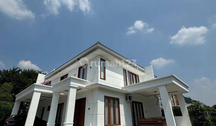 RUMAH HOOK CITRA GRAND BARU CLUSTER THE DENSE Rumah Semi Furnished Baru SHM - Sertifikat Hak Milik di JALAN ALTERNATIF CIBUBUR, Citra Grand 1