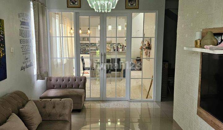 ruang keluarga dijual cepat rumah di wartawangsa