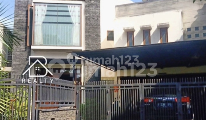 For Rent: Luxury Fully Furnished House Lot 440/470. 6 Bedrooms. Cozy and Green. Ready to Occupancy, Flood-Free, Strategic Location at Raffles Hills Cibubur. Nice House near Trans Studio Mall Cibubur, Jl. Alternatif Cibubur No.230a, Harjamukti, Cimanggis, Depok City, West Java. 1