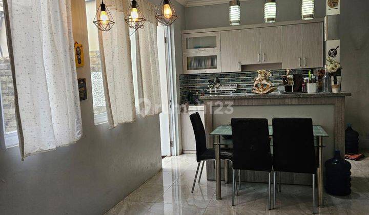ruang makan dijual cepat rumah di wartawangsa