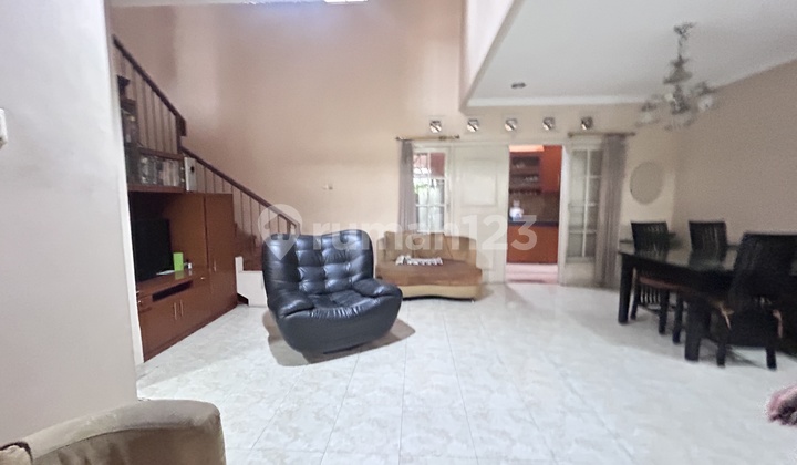 Dijual Rumah Minimalis 2lt. Lt.112 Di Raffles Hills Cibubur , 3kt, Shm, Siap Huni , Lokasi Strategis, Jakarta Timur Rumah SHM di Trans Studio Mall Cibubur, Jl. Alternatif Cibubur No.230A, Harjamukti, Cimanggis, Kota Depok, Jawa Barat, Indonesia, 16454, Ci 2