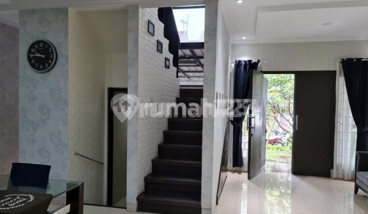 For Sale New Cluster House Lot 105/120 3+1 Bedrooms, Ready to Occupy, Flood-Free, Strategic Location, in Raffles Hills Cibubur. Beautiful Garden. Good House with SHM at Trans Studio Mall Cibubur, Jl. Alternatif Cibubur No.230a, Harjamukti, Cimanggis, Depok City, West Java.