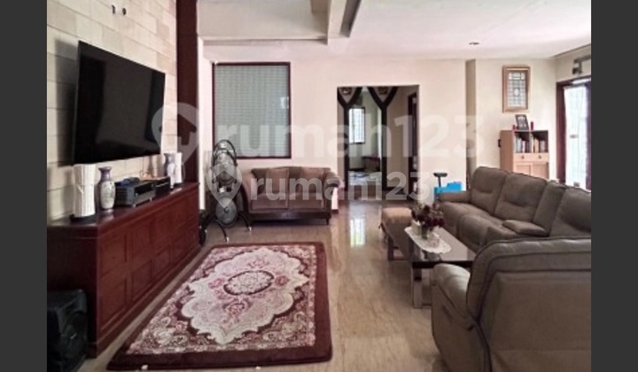 For Rent: Luxury Fully Furnished House Lot 440/470. 6 Bedrooms. Cozy and Green. Ready to Occupancy, Flood-Free, Strategic Location at Raffles Hills Cibubur. Nice House near Trans Studio Mall Cibubur, Jl. Alternatif Cibubur No.230a, Harjamukti, Cimanggis, Depok City, West Java. 2