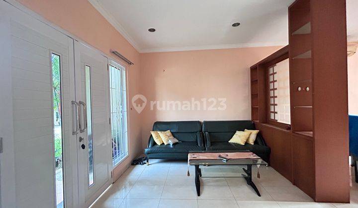 Disewakan 3kt Semi Furnished, Cluster Tengah, Di Raffles Hills Cibubur, Siap Huni, Bebas Banjir, Lokasi Strategis, Rumah, Dikontrakan Rumah Shm Bagus Rumah Kontrakan SHM 2