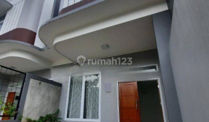 Disewakan 2 Unit Rumah Baru Di Raffles Hills Cibubur 2